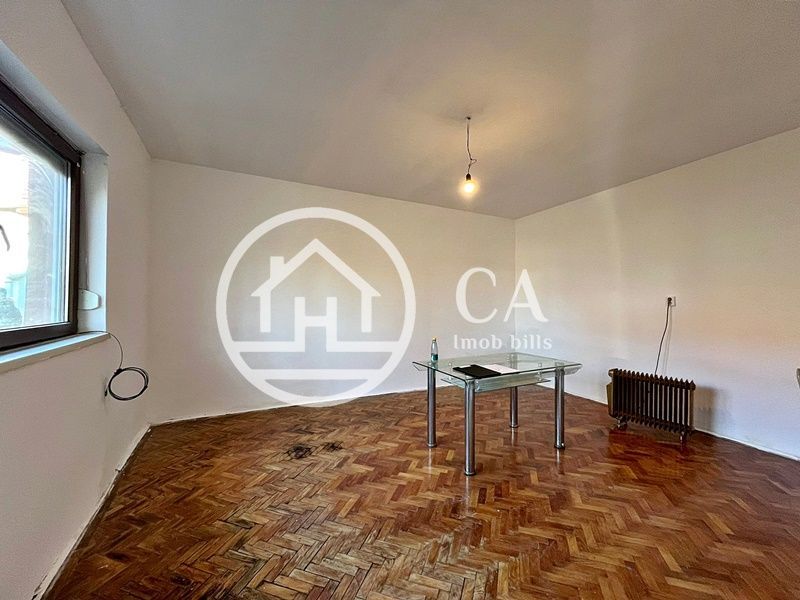 Apartament de vânzare la curte comună în zona Ultracentrală, Oradea - Poză 3