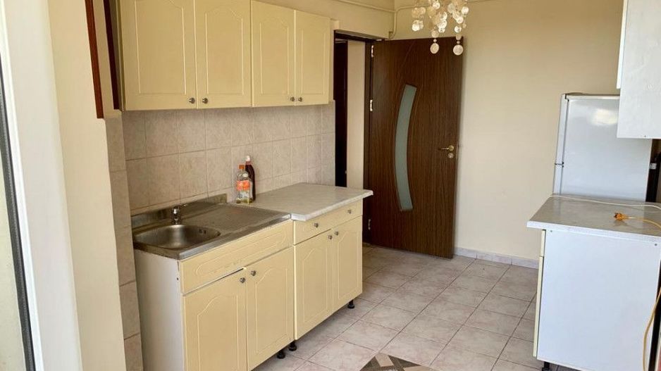 Vanzare Apartament ULTRACENTRAL 3 camere - Poză 4