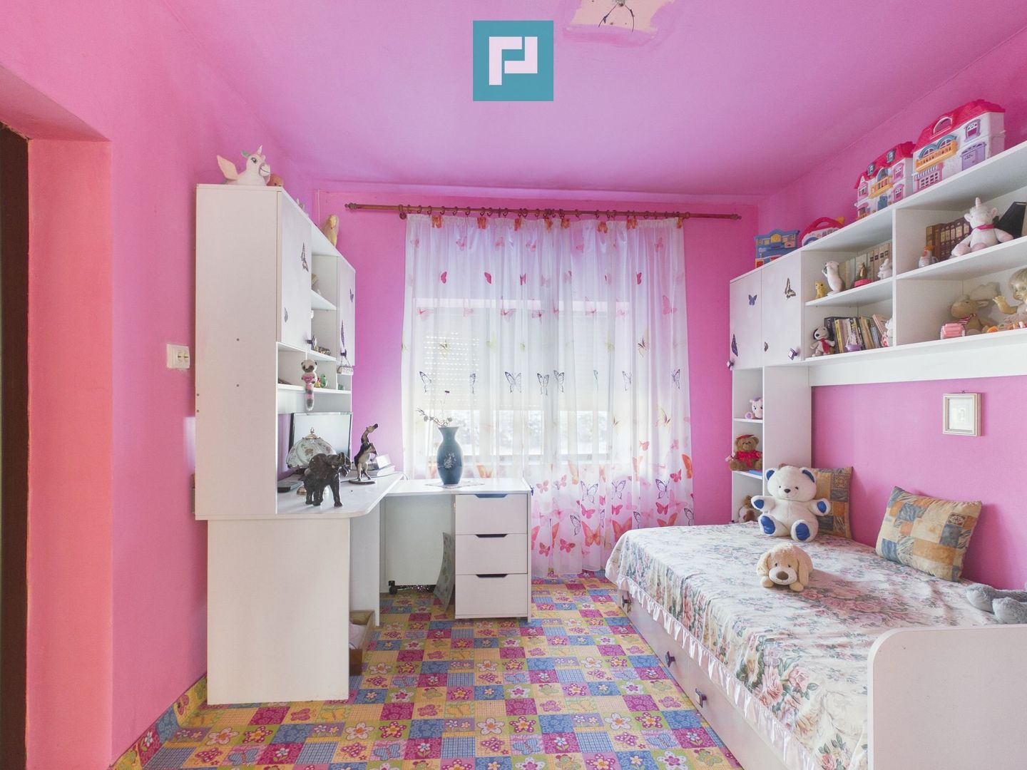 Casă cu 3 camere din văiugă în Macea - Poză 4