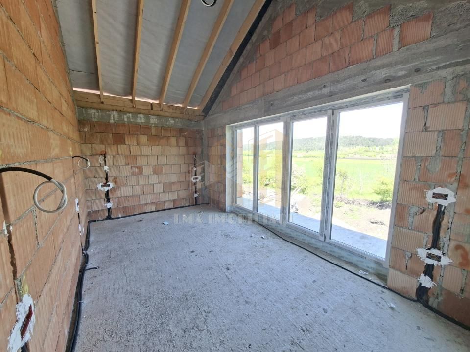 Casa individuala parter plus etaj Sanpetru Brasov zona Lempes - Poză 32