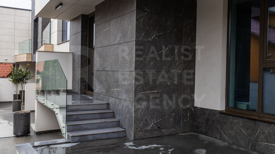 Vânzare, townhouse, 3 nivele, 180 mp, Balcani, Buiucani - Poză 3