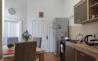 Casa cu 4 camere de vanzare in zona centrala – Louis Pasteur, Oradea - Poză 11