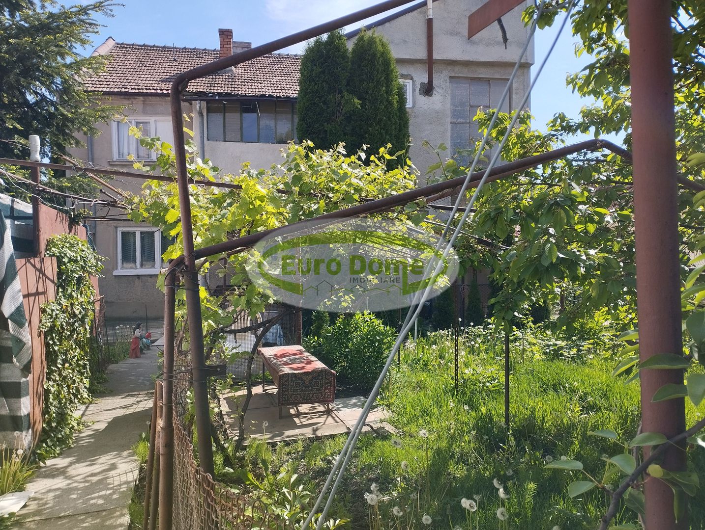 Casa P + E - Poză 1