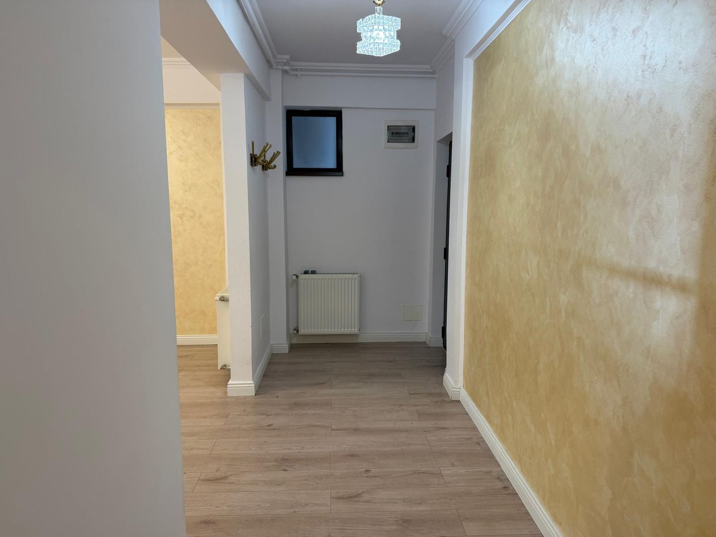 INCHIRIERE Apartament cu 3 camere in zona Aviatiei - Poză 5