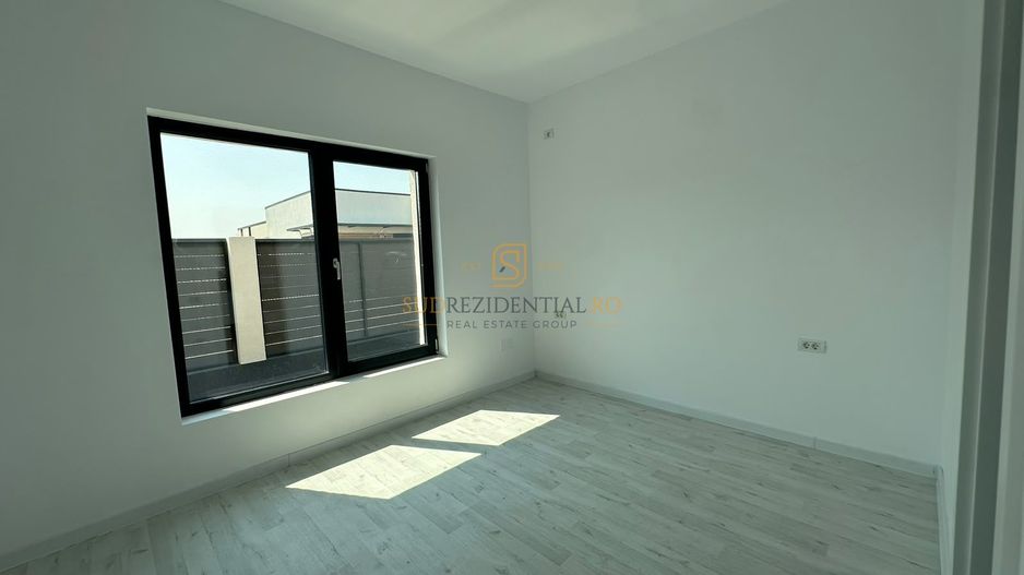 Casă individuală, 4 camere, teren 309 mp - Comuna Berceni - Poză 11