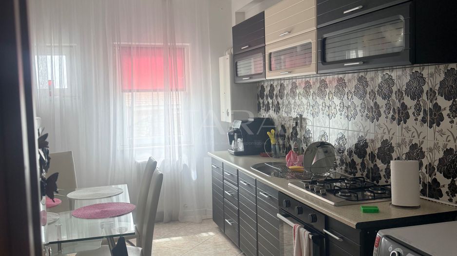 Vanzare apartament decomandat  in zona centrala Apahida - Poză 4