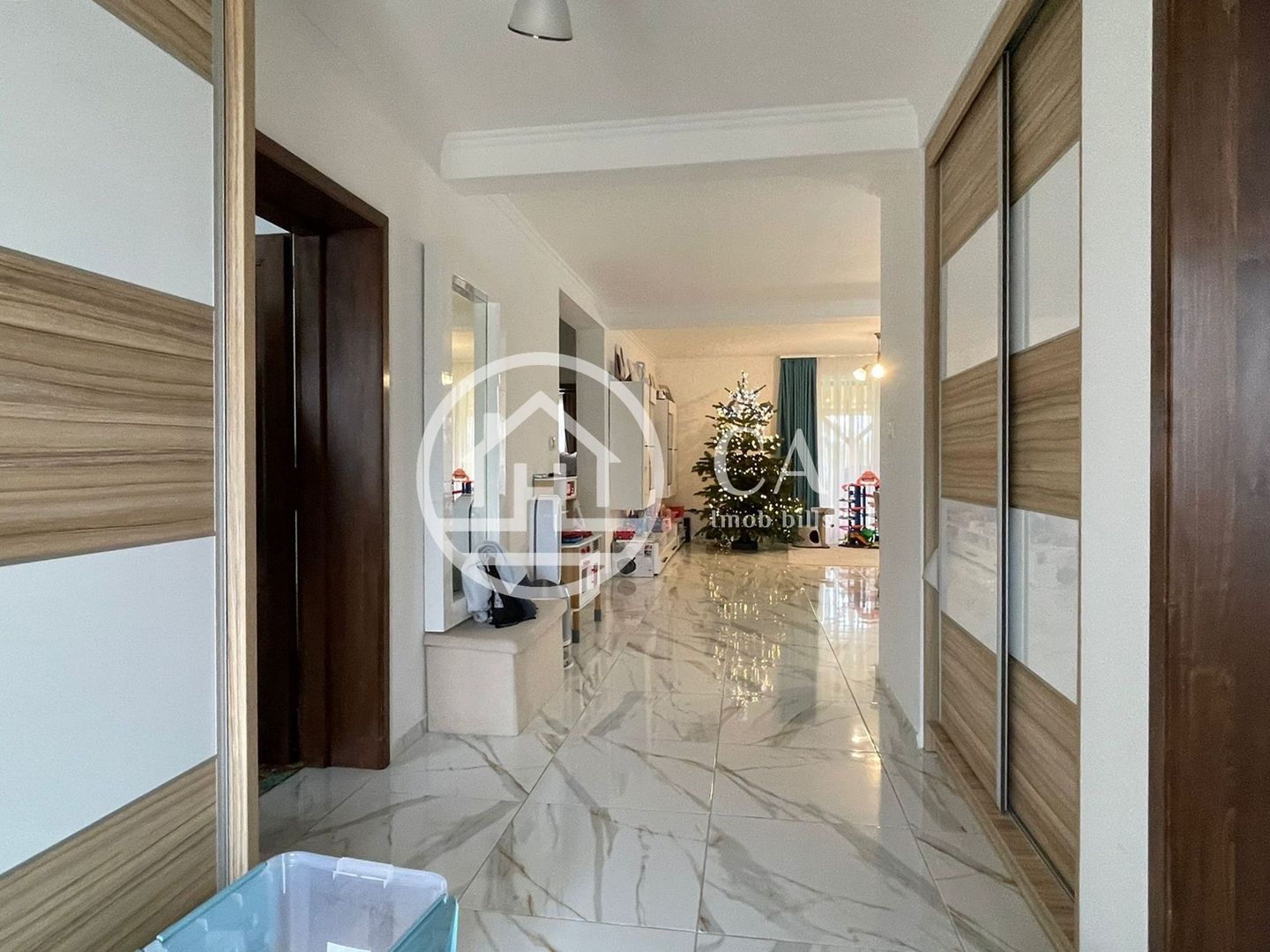 Casă de închiriat cu 4 camere în Santandrei, Oradea. - Poză 12