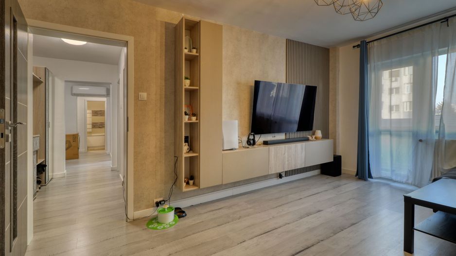 Victoriei- Banu Manta- 3 camere, renovat integral, 0% Comision - Poză 1