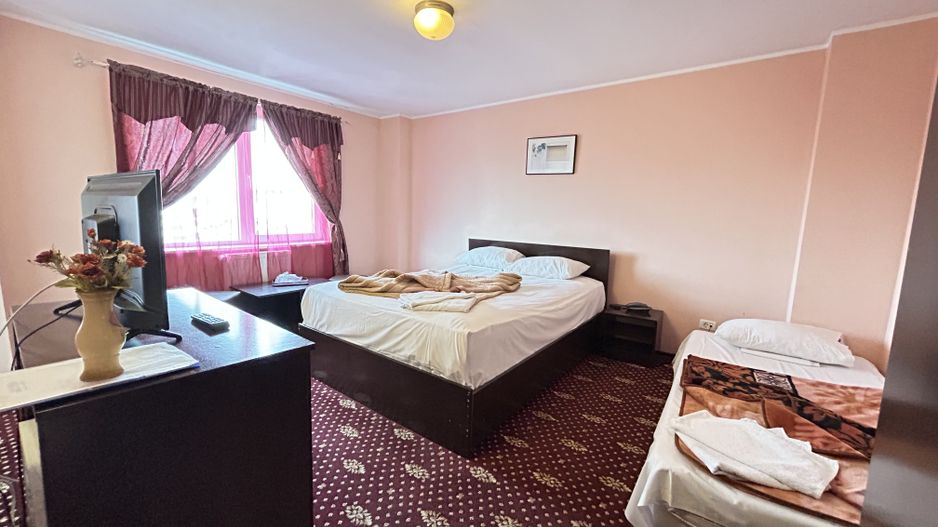 Hotel Austin D+P+3E de inchiriat - ideal birouri/clinica/scoala soferi - Poză 22