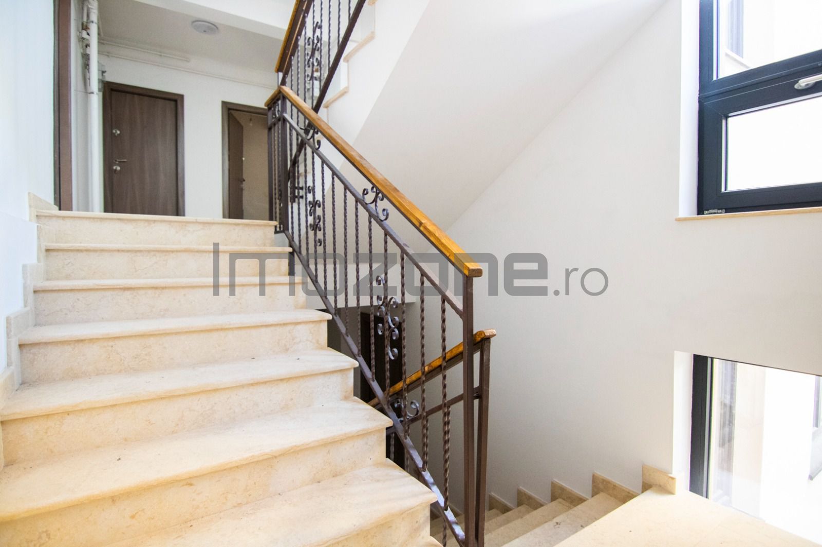 Crangasi/ 2 Camere/ Zona De Case/ 80 MP/ Parter Inalt/ Baie Cu Geam/ Balcon 18MP - Poză 4