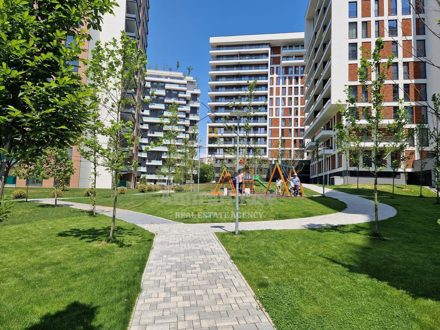 Apartament 2 camere 61 mp parcare subterana str Frunzisului - Poză 1