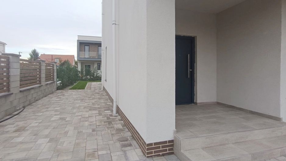 Vanzare casa moderna individuala zona rezidentiala Tunari - Poză 4