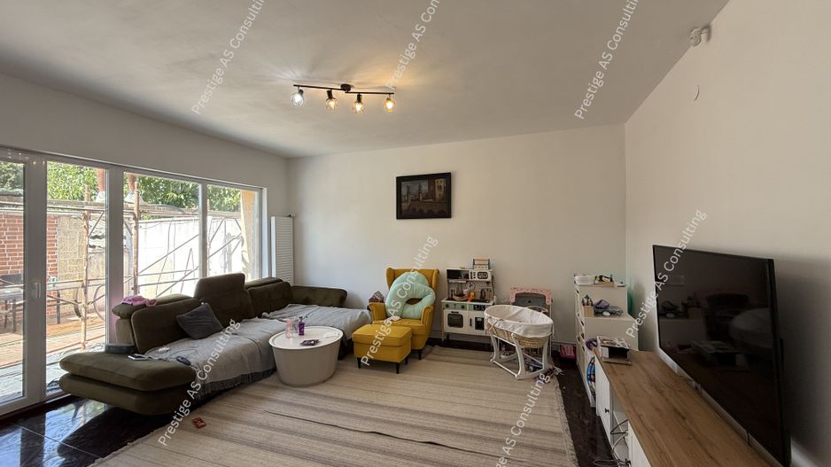 Vila individuala renovata complet | 6 camere | 500 mp teren | Str Jean Monnet - Poză 11