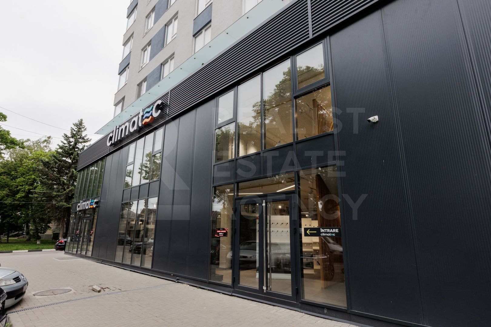 Vânzare, spațiu comercial, amplasat în Ungheni, pe str. Mihai Eminescu - Poză 3