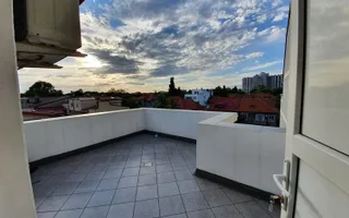 vila 7 camere birouri-sediu firma Cotroceni - Poză 15
