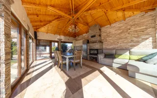 Sacele-Casa 6 dormitoare + 4 bai teren 979 mp. - Poză 44