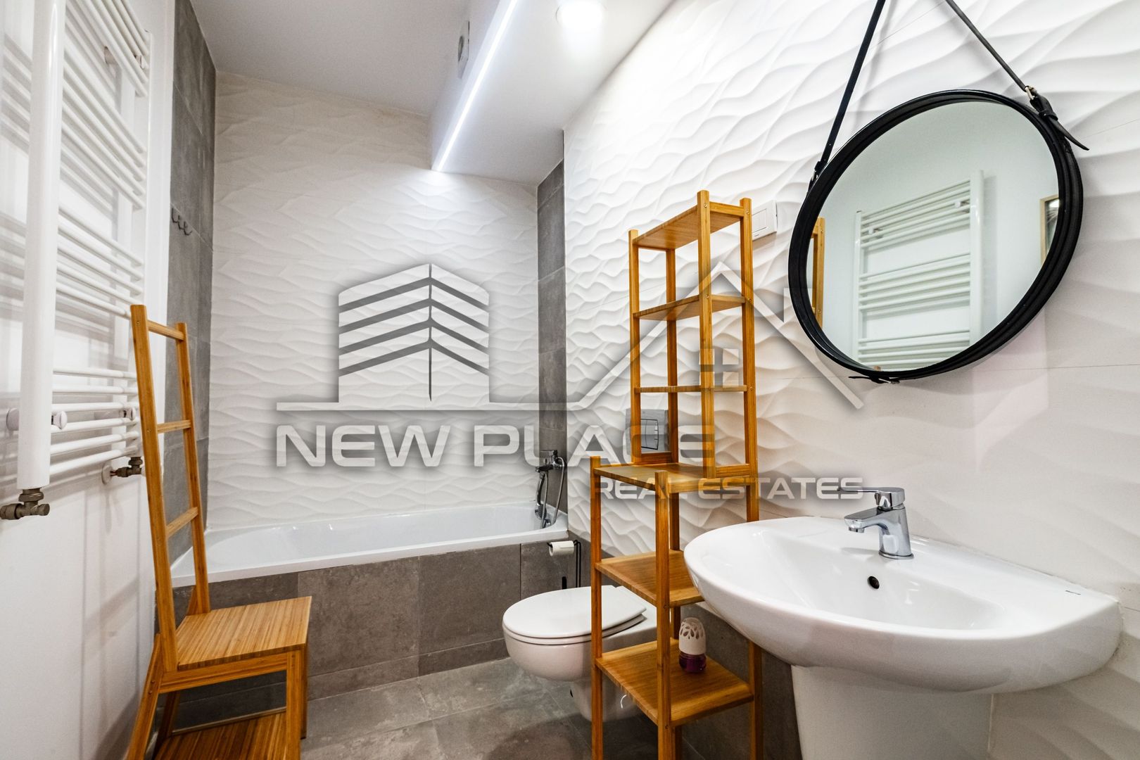 [VIDEO] 4City North | Apartament exclusivist | Vedere curtea interioara | Lux - Poză 12