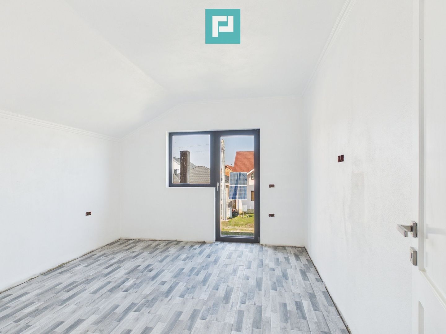 Casă nouă, finisată interior, 130mp utili Curtici - Poză 12