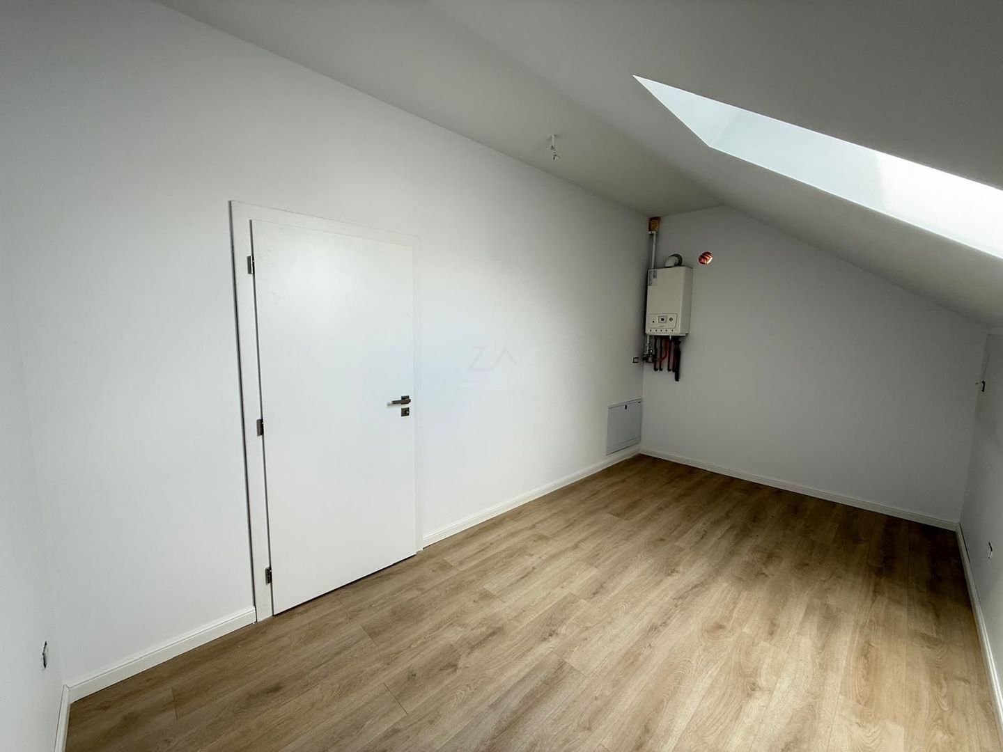 Bloc finalizat. LIFT. Loc de parcare. - Poză 4