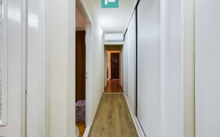 Apartament cu 3 camere în Alfa - Poză 3