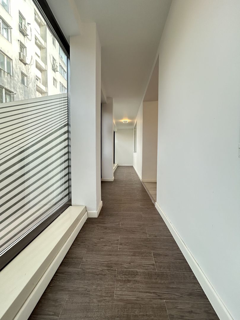 Spațiu pretabil sediu firmă sau activitate comercială - Tomis II - Poză 11