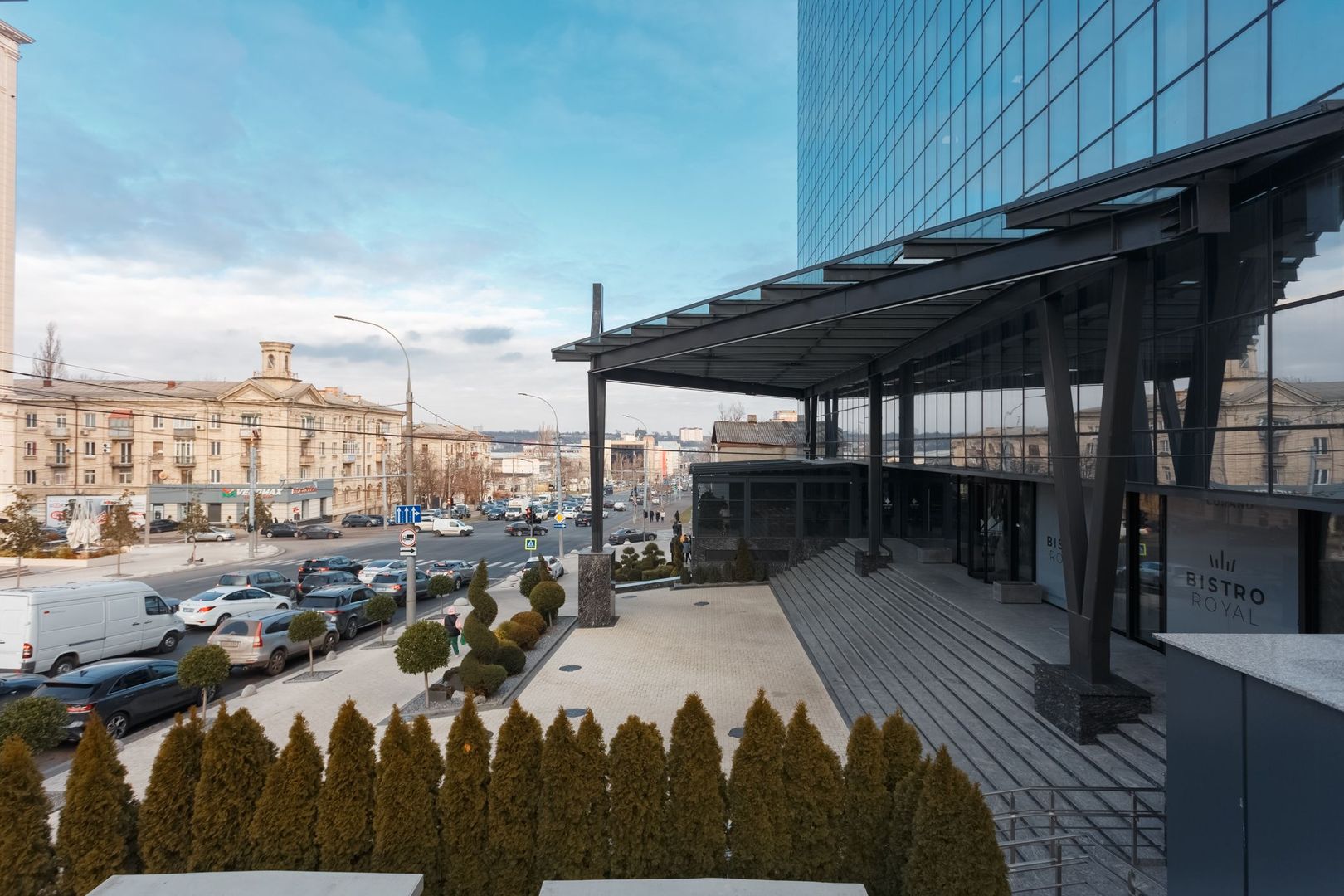 Spațiu Comercial. Business Centrul ROYAL TOWER - Poză 15