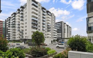 DE VANZARE APARTAMENT 3 CAMERE MOBILAT UTILAT CORTINA NORTH - Poză 17