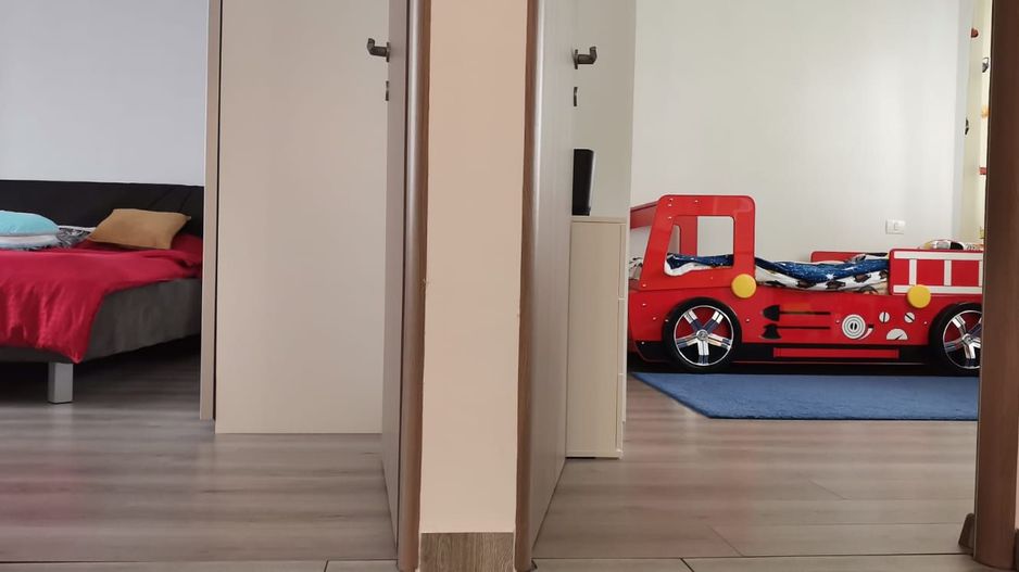 OCAZIE - Casă indiviuală modernă cu teren generos în Dumbrăvița (Cora) - Poză 16