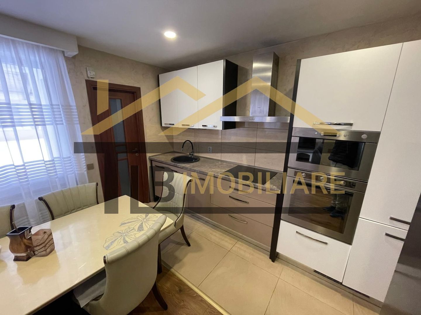 Casa cu 4 camere, 128mp, parcare, Zona Corunca - Poză 10