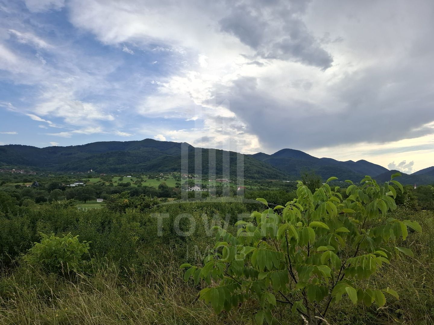 Teren de vânzare în Fântânele, 1512 mp, cu priveliște panoramică spre munți - Poză 4
