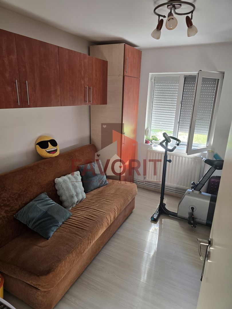 Renovat integral. Pozitie excelenta. Centrala proprie. - Poză 10