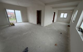 Casă Tip Duplex | 4 Camere | 2 Balcoane | Terasă | Șura Mică - Poză 4