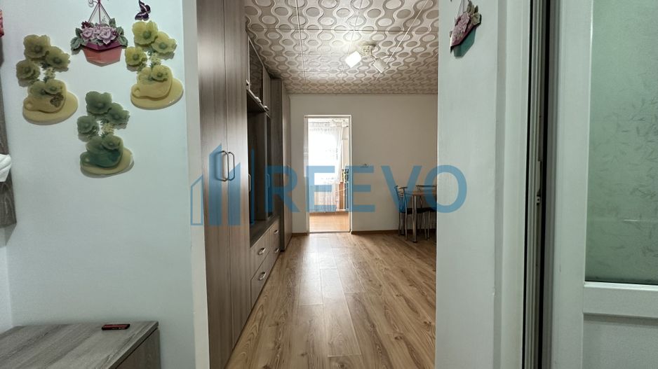 Garsonieră de vânzare în Buhuși - Poză 1