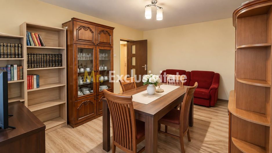 Apartament 3 camere Ultracentral-Pitesti-Bloc Mobilux etaj intermediar - Poză 2