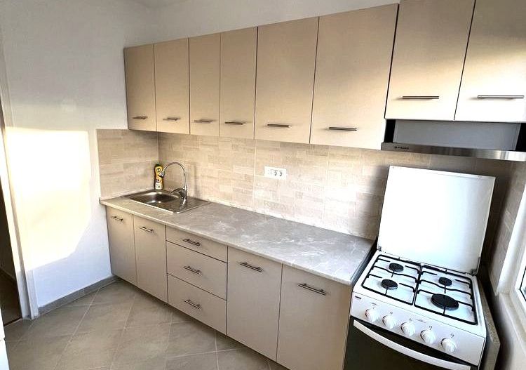 🚇 Închiriez Apartament cu 2 camere, 2 min metrou Dristor 2, renovat, etaj 7/10 - Poză 3