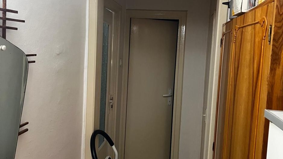 Apartament cu 4 camere, 80 mp utili la etajul 1 chiar in Calea Lipovei - Poză 11