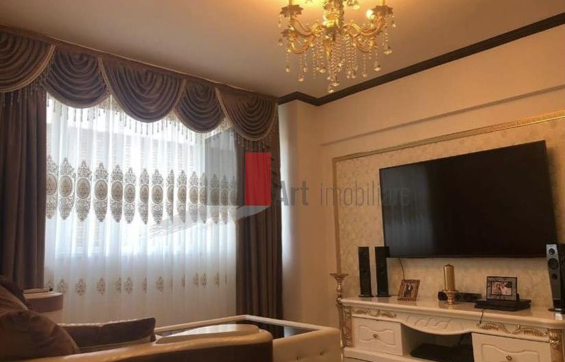 Apartament 3 camere Stefan cel Mare - Poză 1