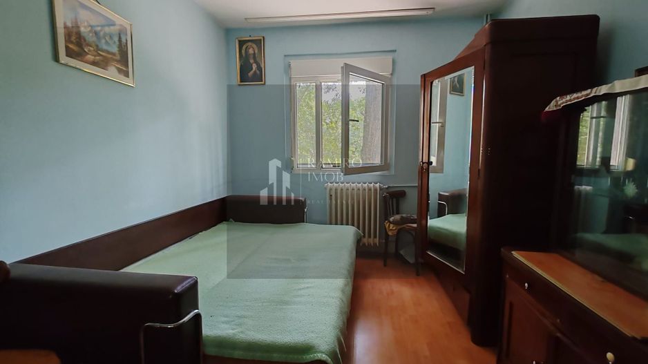 Apartament 3 camere, bloc 4 etaje, Berceni/str Dorohoi, curat - Poză 4