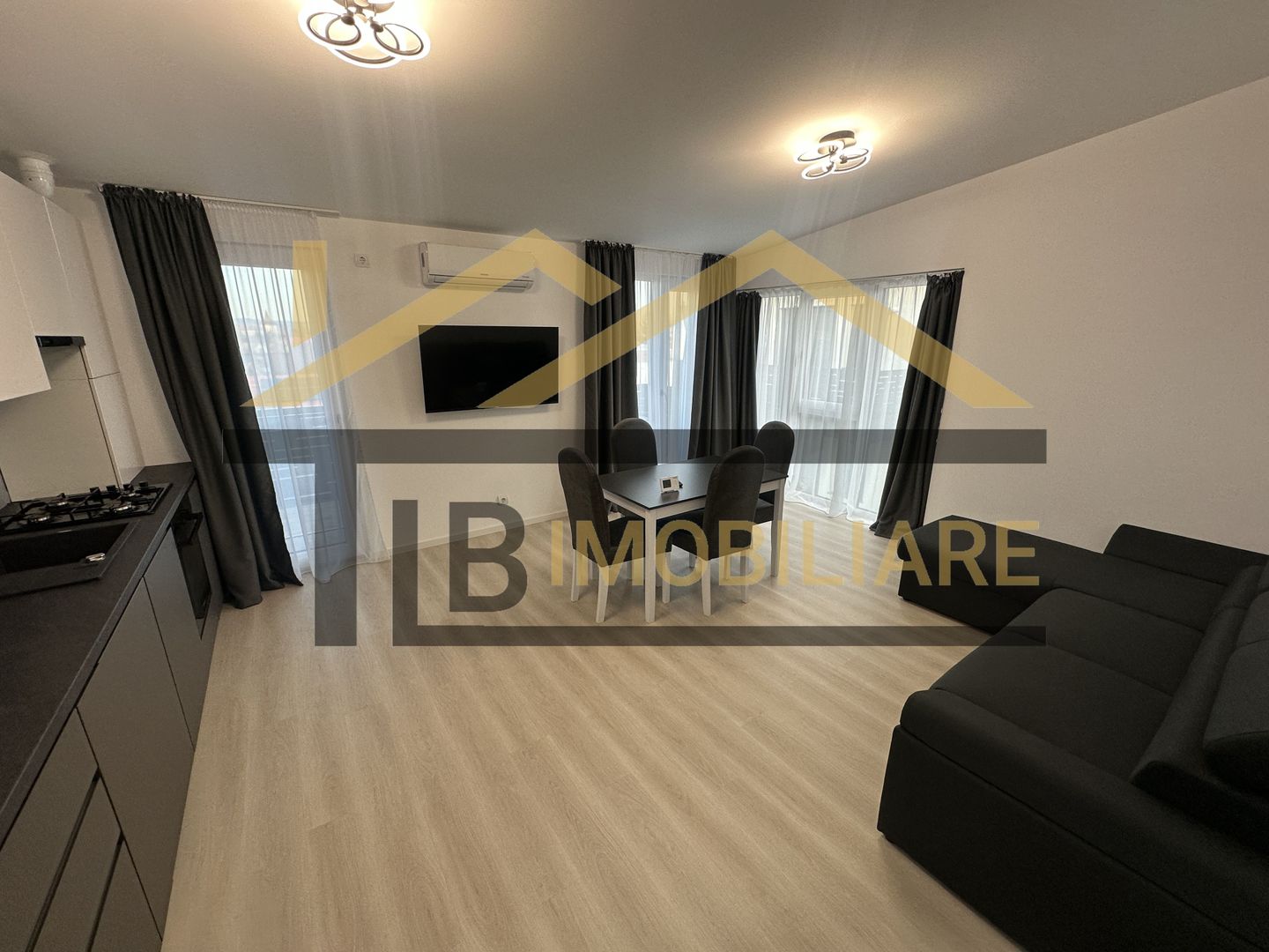 Apartament de 4 camere, 100mp, parcare, Zona Centrala - Poză 2