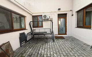 Casă cu o curte proprie intima din Zona Ștefan cel Mare - Obor - Poză 16
