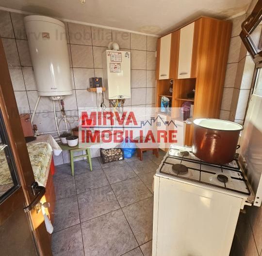 Vanzare casa 4 camere, mobilata si utilata, in Puchenii Mosneni - Poză 12