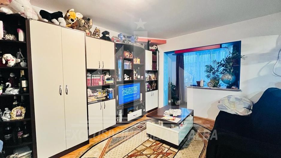 Apartament 2 camere in Cetate-Mercur - Poză 2