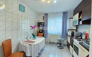 Apartament 3 camere, parțial mobilat, zona CENTRU; - Poză 4