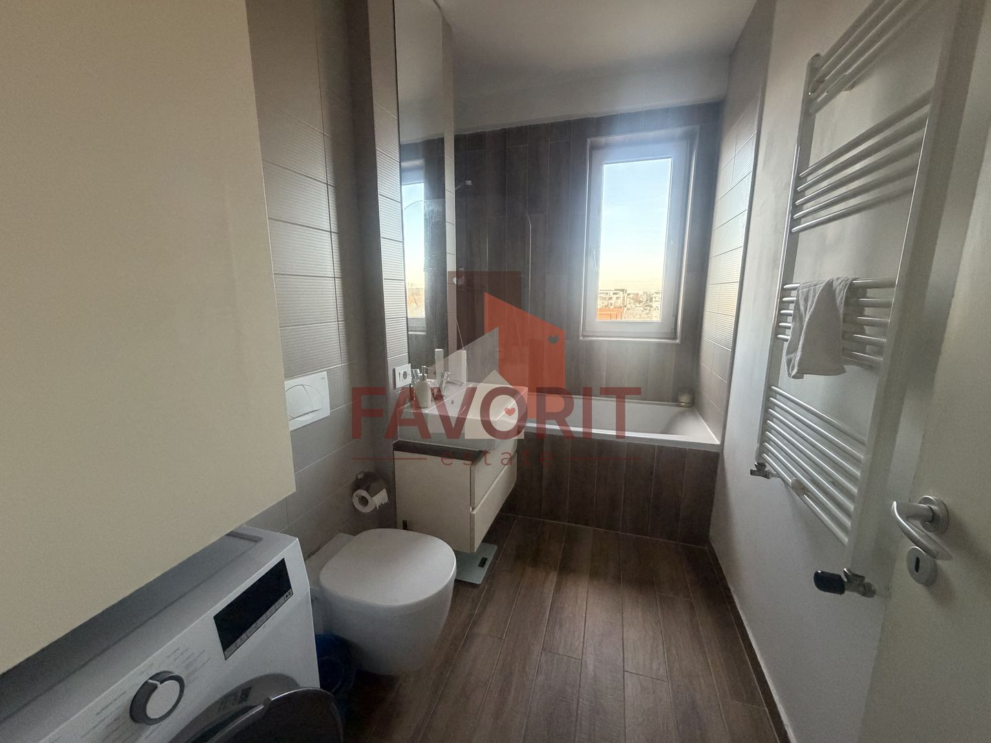 Decomandat. Loc de parcare acoperit cu CF separat. Mobilat si utilat - Poză 5