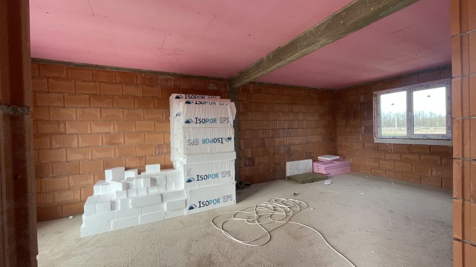 CASA LA ROȘU 220 MP | ZONA RETRASA CU VEDERE PANORAMICA| MARGINEA - Poză 18