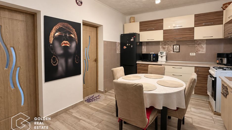 Apartament la casa cu terasa, zona Aradul nou - Poză 3
