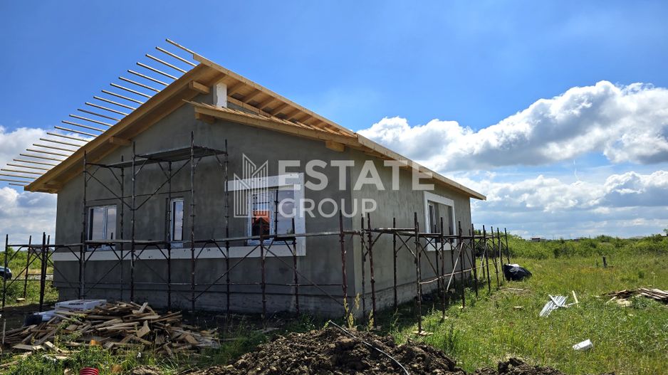 Casa individuala pe parter in Mosnita Noua - Poză 1