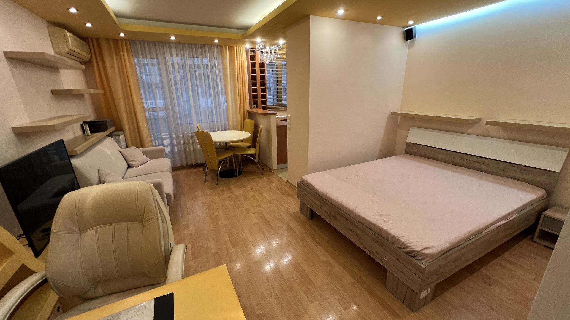 Garsoniera mobilata utilata in bloc mixt anvelopat Pacii, Militari - Poză 1