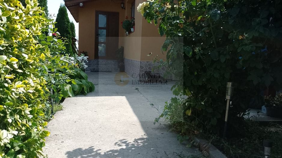 Casă de vacanță modernă cu teren generos –15min de Tecuci - Poză 27