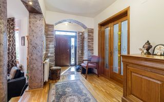 Vilă individuală cu 5 camere, piscină și curte generoasă | Mogoșoaia - Poză 6